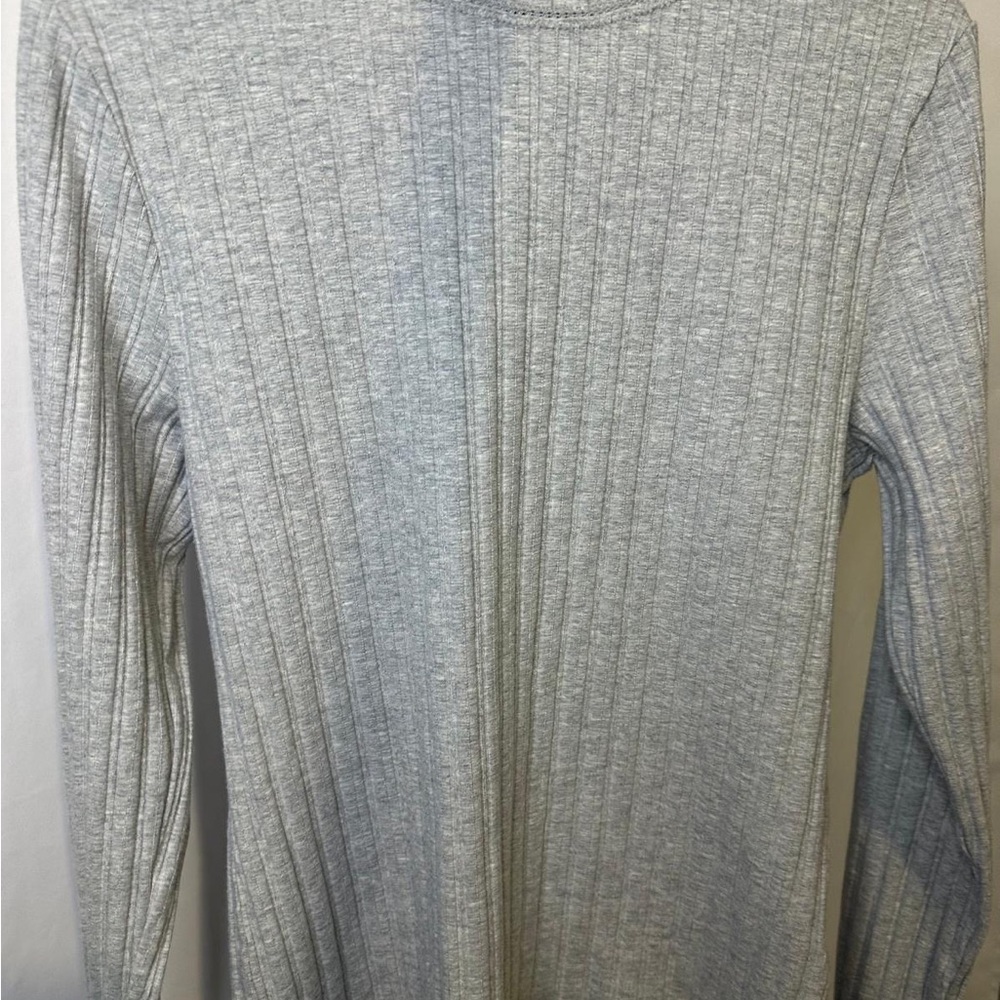 Gray Ribbed Long Sleeve Top - Picture 2 of 3